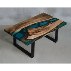Table basse bois et résine epoxy Rivertable Design Noyer massif
